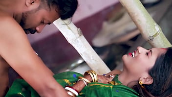 Desi Gaon Ki Randi Bhabhi Apne Devar Ke Saat Kharab Awaz Mein Bahar Chudai Kar Rahi Hai