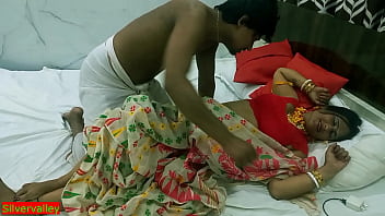Sizzling Indian Milf Bhabhi’s Raw Hardcore Fuck Session – Uncut Desi Web Porn