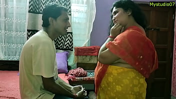 Sultry Indian Bhabhi Fucks Naive Young Stud With Loud Moans