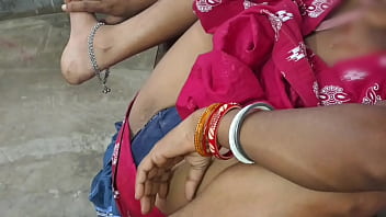 Desi Bhabhi’s Raw Fuck Session With Innocent Boy In Private Home – Hindi Moans