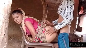 Sizzling Desi Bhabhi Takes It Deep In The Backdoor
