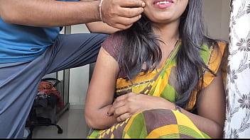 देसी भाभी की साड़ी उठाकर देसी लौंडे ने चोदा उसे ज़ोर-ज़ोर से