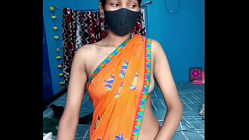 Desi Babe’s Raw Live Sex Show