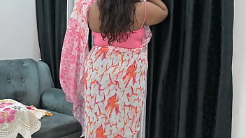 Desi Bhabhi’s Massive Tits