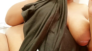 Hot Indian Aunty With Irresistible Curves