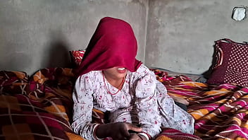 Desi Bhabhi Honeymoon Ki Subah Bhaiya Ke Saath Gehri Chudai Ki Sawari