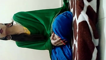 Mujhe To Bas Muh Mein Lena Pasand Hai, Andar Lena Nahi