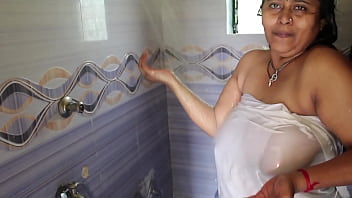 Desi Aunty With Massive Tits Part 1