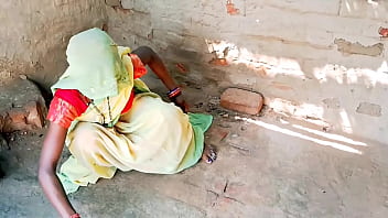 Desi Gaon Ki Randi Ki Chudai Mota Lund Se Saree Mein Hardcore Anal Sex Hindi Web Series