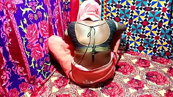 सासु माँ आपकी देह की आग मुझे जला रही है