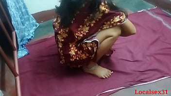 Desi Village Bhabi In Red Saree Gets Pounded Hard By Local Stud