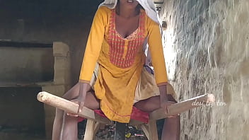 Meri Bhabhi Ko Mera Dost Chod Raha Hai