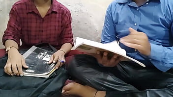 कॉलेज की छात्रा को पढ़ाई में लापरवाही की सजा देते हुए शिक्षक ने ज़ोरदार चुदाई की