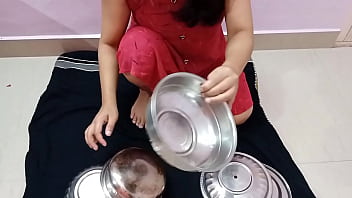 बर्तन बेचने आई जवान भाभी को जमकर चोदा