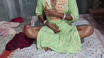 Desi Bhabhi Ki Tight Salwar Mein Chudai Ka Maza
