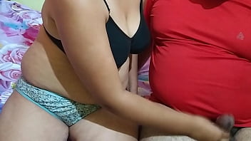 Desi Manisha Bhabhi Ki Kaali Saree Mein Zor Zor Se Chudai Ka Maza