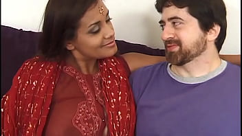 Shriya Aunty’s Steamy Betrayal: Moaning For Her Stepbrother And His Friend In Hindi