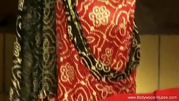 Exotic Indian Seduction: A Raw And Passionate Asian Love Ritual