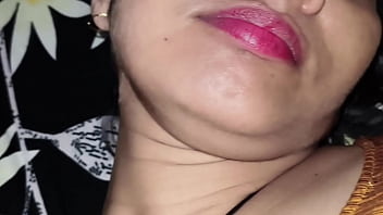 Desi Malik Ne Apni Nokrani Ko Chod Kar Ragad Daala Gandi Baatein Karte Hue