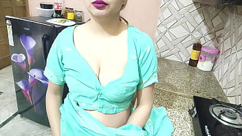 Gav Ki Ladaki Ko Kitchen Mein Le Jakar Choda Gavar Ladke Ne