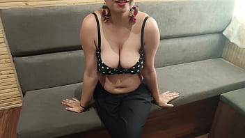 Sizzling Sister-in-law Seduces With Her Curves, Taking Hardcore Pleasure In Every Hole