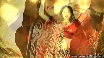 Sultry Bengal Beauty Bares All In Sensual Dance