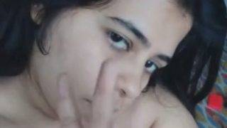 Busty Desi Babe’s Sultry Solo Tease