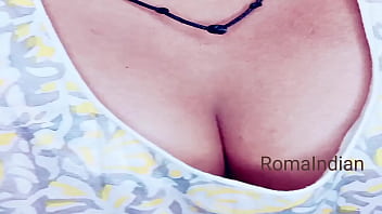Sultry Indian Beauty Flaunts Her Deep Cleavage For Her Stepbrothers