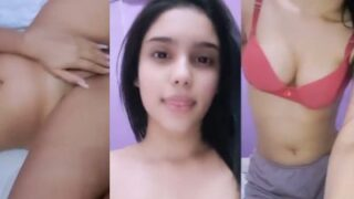 Puneri Beauty Bares All, Teasing Her Wet Slit With Eager Fingers