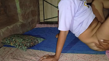 रात भर घर में भाभी की जोरदार चुदाई, साथ में स्टेप सिस्टर की गर्म मुलाकात।