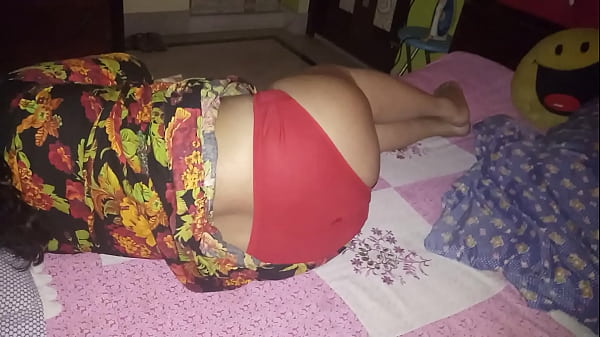 Curvaceous Desi Wife In Bed With Thunder Thighs