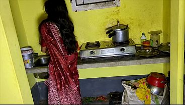 Sultry Indian Bhabhi Yearning For Passionate Embrace