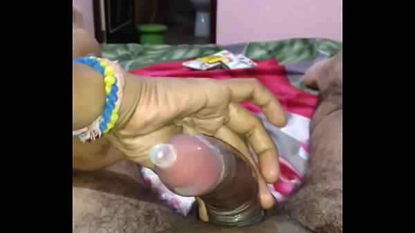 Desi Slut Eagerly Rolling On The Rubber