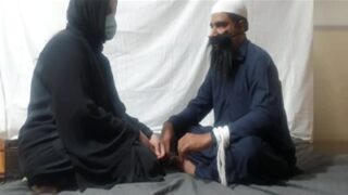 Fakir Lies And Fucks A Hot Pakistani Milf