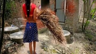 Midday Rendezvous: A Housewife’s Secret Tryst In The Village Lavatory