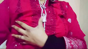 Desi Bhabi Ke Saath Garam Mauj Mein Pani Nikal Diya