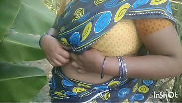 Sultry Desires Unleashed: An Indian Housewife’s Secret Outdoor Tryst