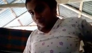 Naked Bengali Village Girl’s Intimate Solo Performance