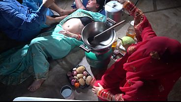 Xxx Kitchen Ki Garma-garam Desi Step Mom, Hindi Mein Sexy Indian Kitchen Ka Kamaal