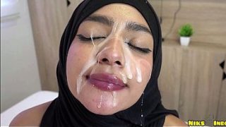 Muslim Hijaabi Teen Gets Wrecked And Left Dripping With Cum