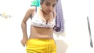 Patna Lady’s Hot Desi Bathroom Sex Video