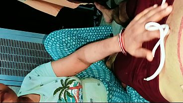 Desi Bhabhi Ki Tight Chut Ki Chudai, Saaf Hindi Aawaz Mein Moan Karte Hue Orgasm – Bhabhi Bade Lund Par Uchal Rahi Hai