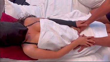 Desi Indian Bhabhi Ki Tight Chut Ka Devar Ne Kiya Hard Fuck, Beautiful Bhabhi Ka Xxx Viral Video Hindi Audio Mein.