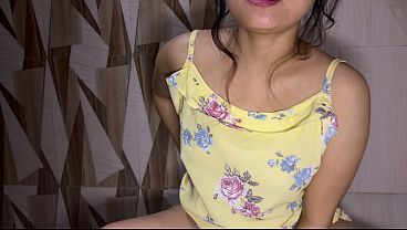 Thick Indian Babe’s Daily Ritual Of Spreading Her Juicy Ass To Clean Her Wet Pussy And Let Out A Hot Stream Of Piss.